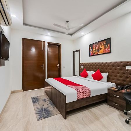 Hotel O Premium Rooms Chhatarpur New Delhi Buitenkant foto