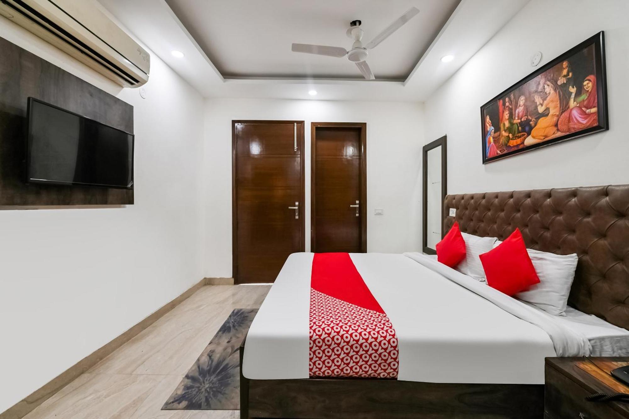 Hotel O Premium Rooms Chhatarpur New Delhi Buitenkant foto