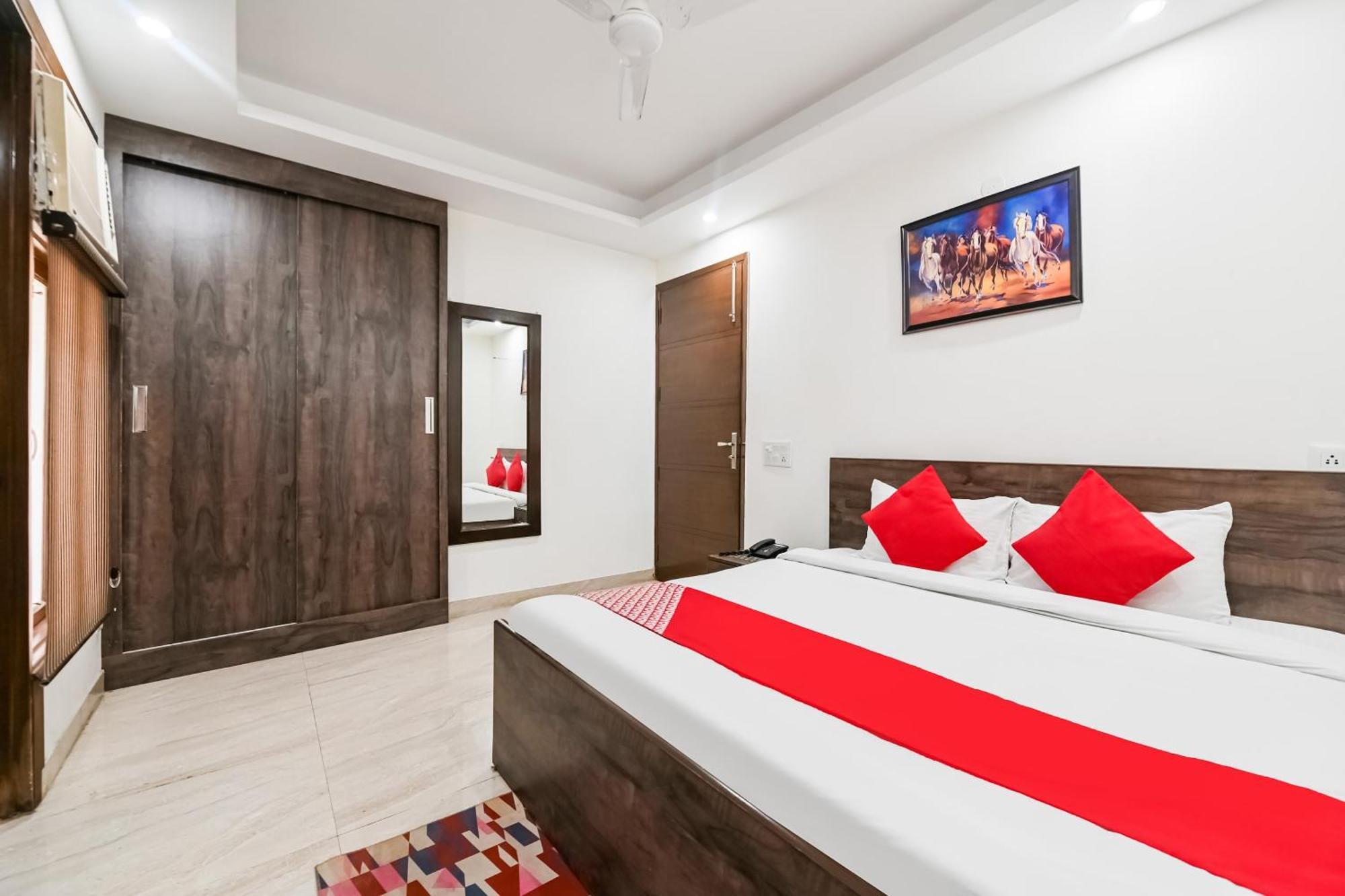 Hotel O Premium Rooms Chhatarpur New Delhi Buitenkant foto