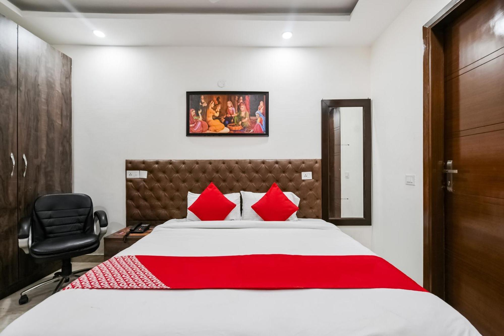 Hotel O Premium Rooms Chhatarpur New Delhi Buitenkant foto